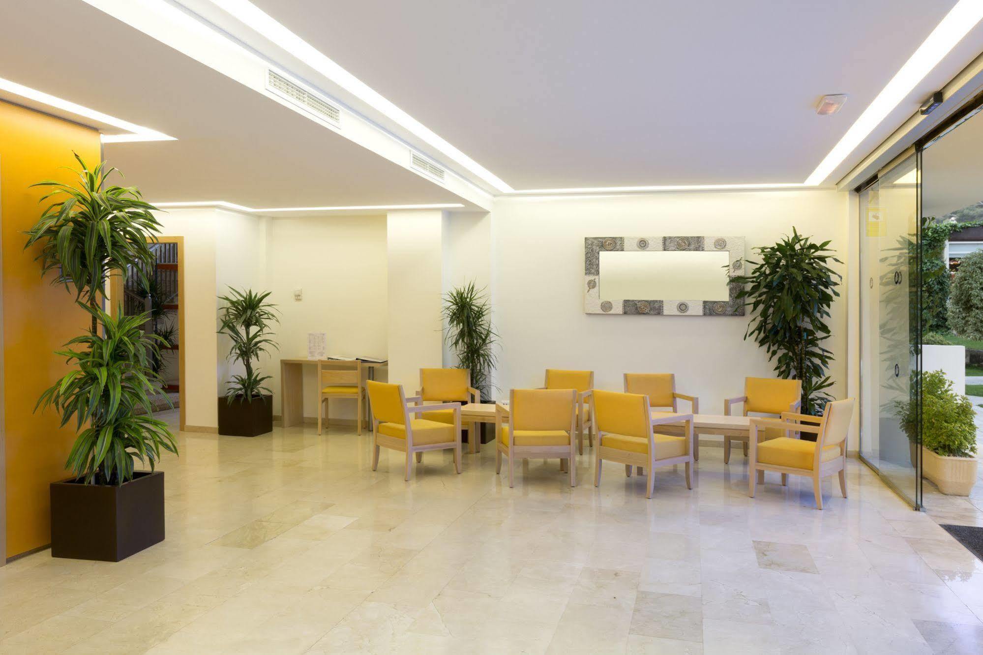 Cabot Tres Torres Apartamentos Playa de Palma  Exterior photo